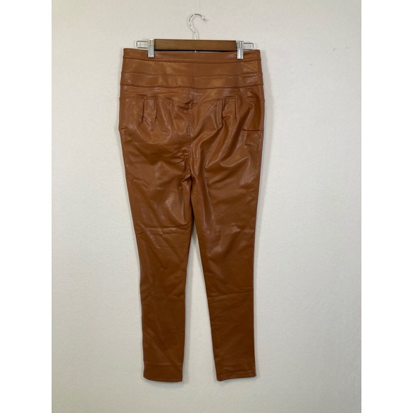 Fashion Nova Cognac Faux Leather High Waisted Triple Button Pants Brown L NEW - Picture 2 of 11
